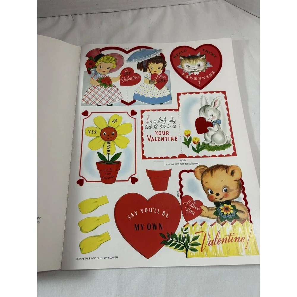 Vintage‎ Valentines Punch Out and Assemble Activity Book Vivian Robbins 2006